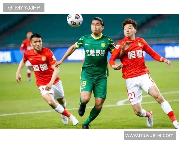 西安足球队强势领跑联赛积分榜73分引领群雄