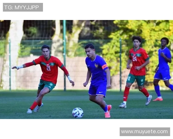 中国男足迎战哥伦比亚力争突破历史瓶颈展现全新风貌